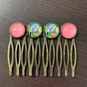 Vintage-Style Brass Hair combSet with Pink Mushroom Cabochons